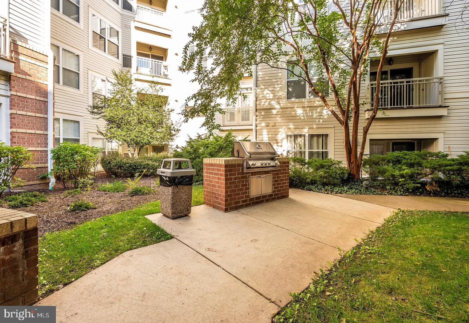 MARQUIS AT VIENNA STATION - Residential Lease