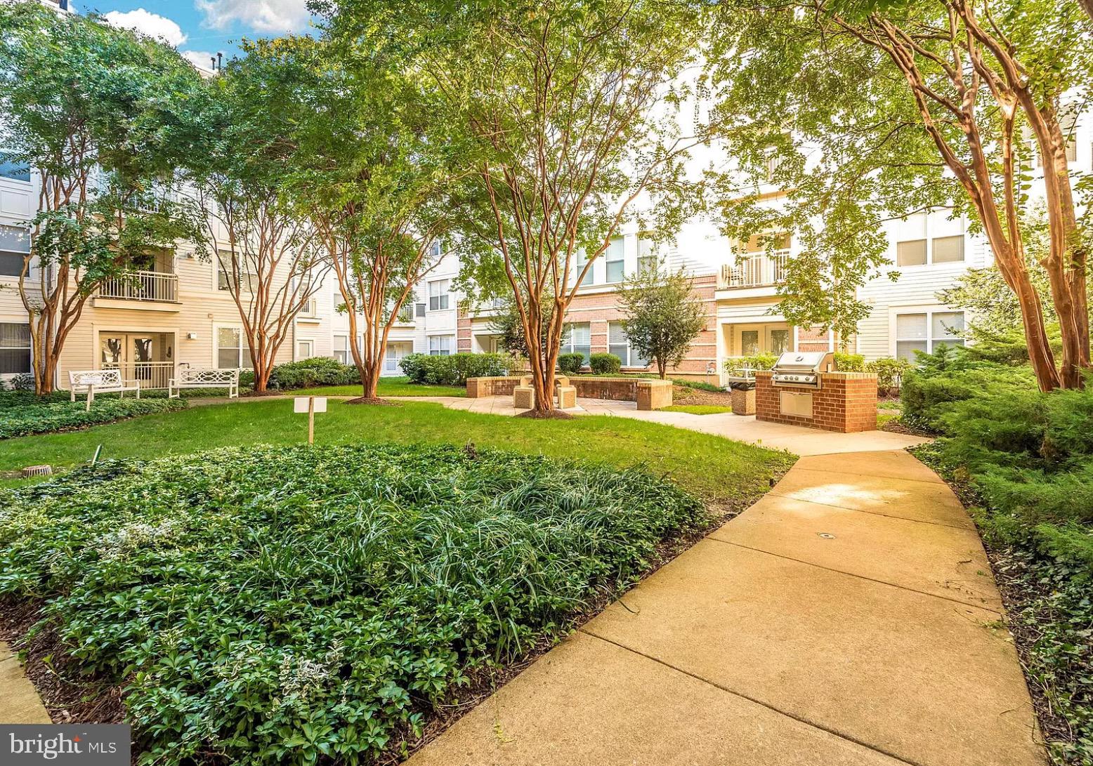 MARQUIS AT VIENNA STATION - Residential Lease