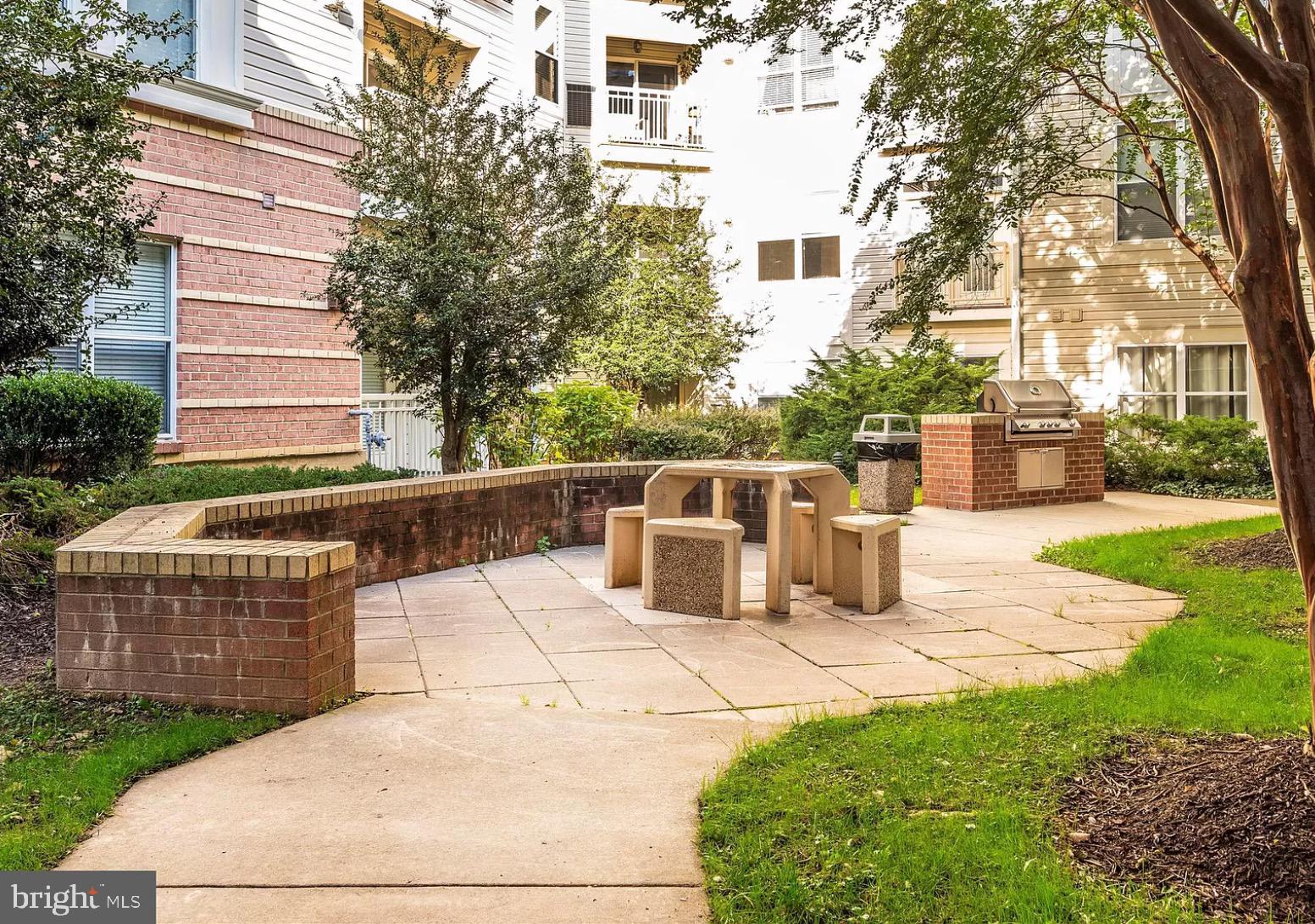 MARQUIS AT VIENNA STATION - Residential Lease