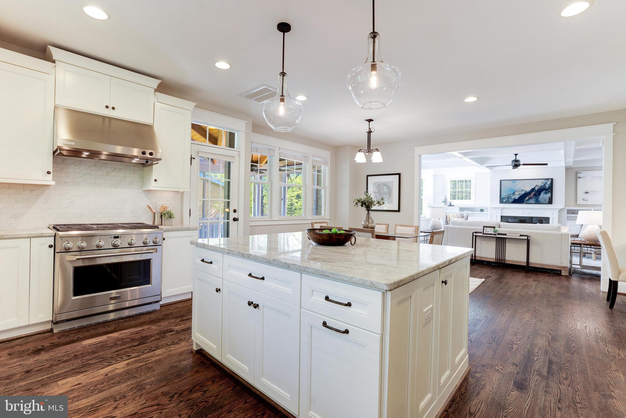 FRANKLIN PARK - Residential