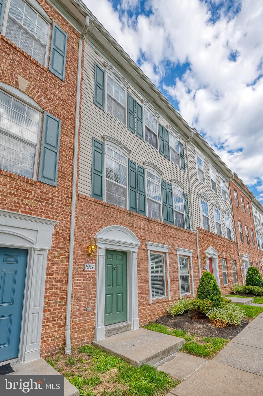 HIGH VIEW AT HUNT VALLEY - Residential Lease