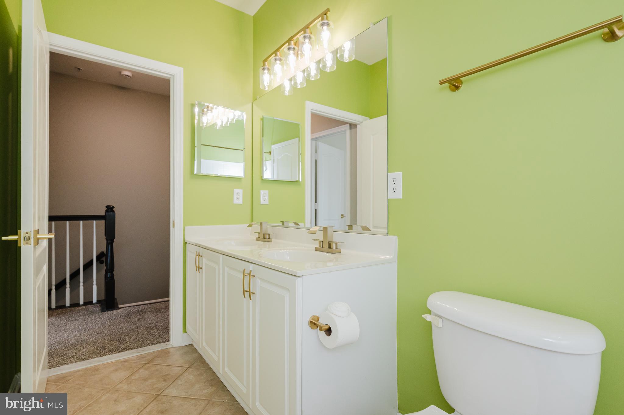 HIGH VIEW AT HUNT VALLEY - Residential Lease