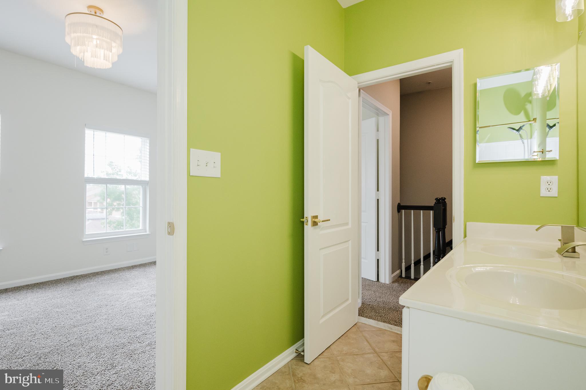 HIGH VIEW AT HUNT VALLEY - Residential Lease