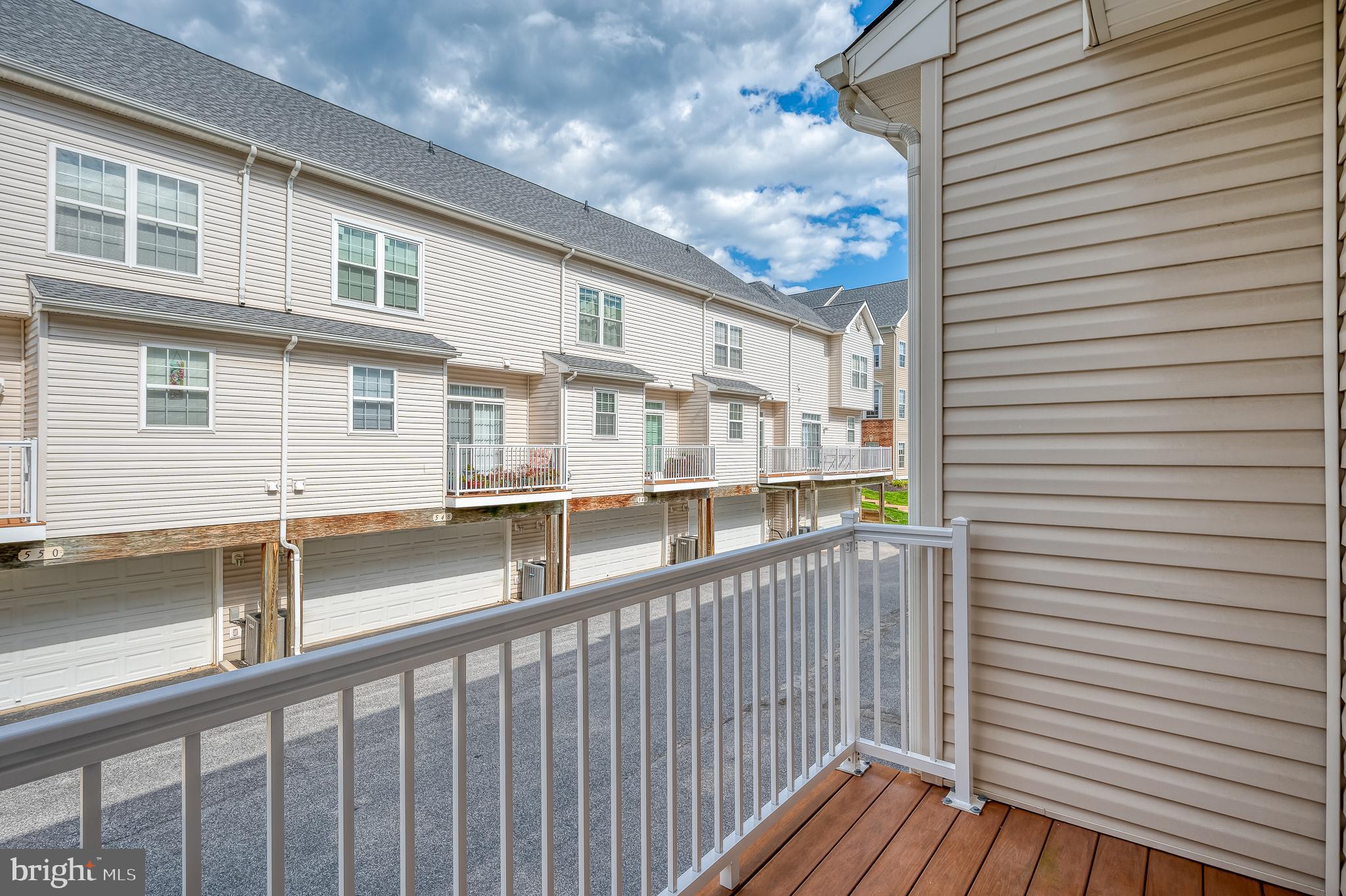 HIGH VIEW AT HUNT VALLEY - Residential Lease