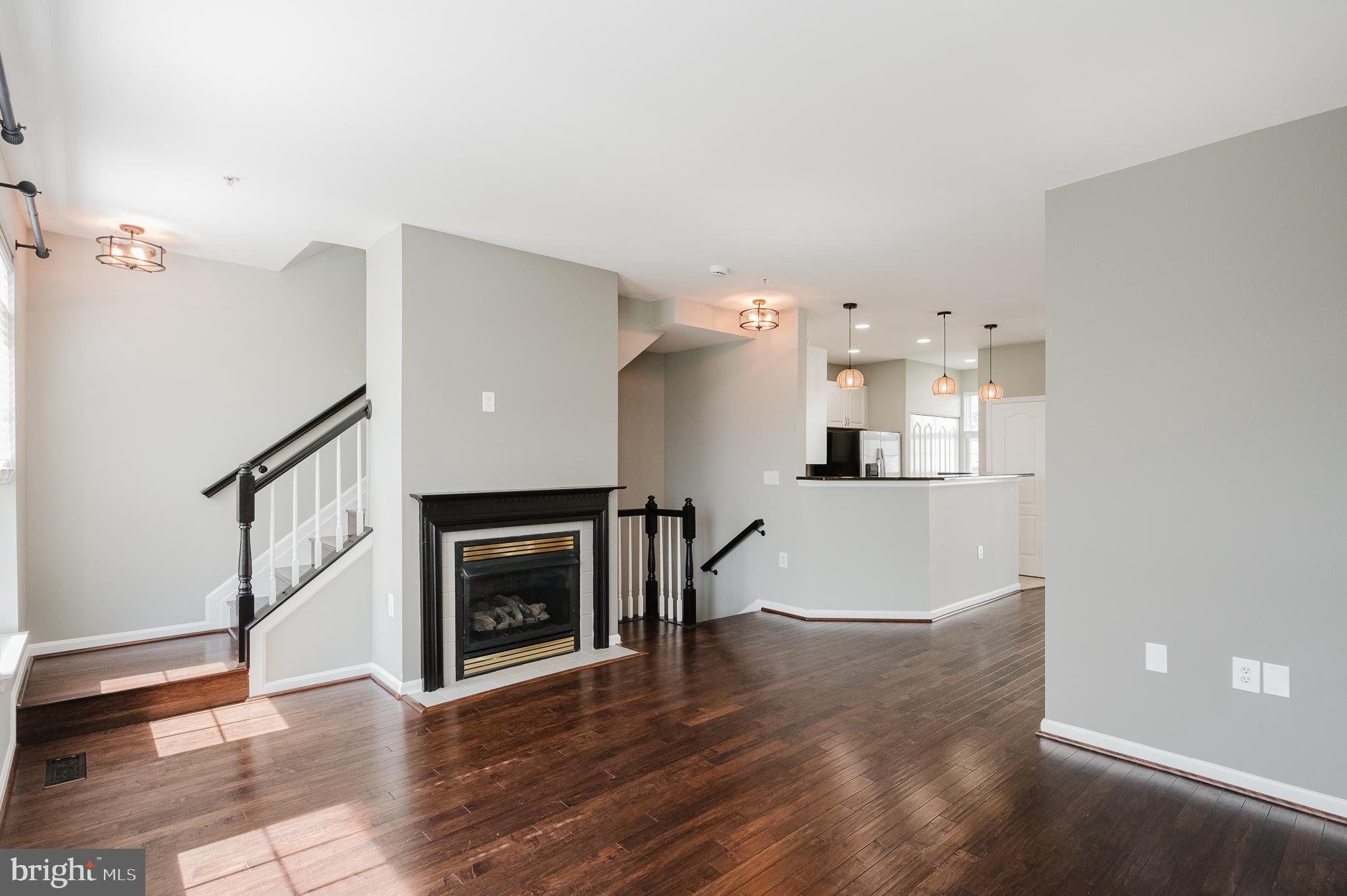 HIGH VIEW AT HUNT VALLEY - Residential Lease