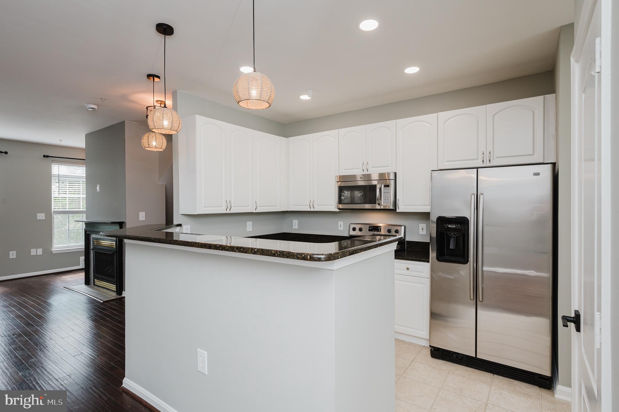 HIGH VIEW AT HUNT VALLEY - Residential Lease