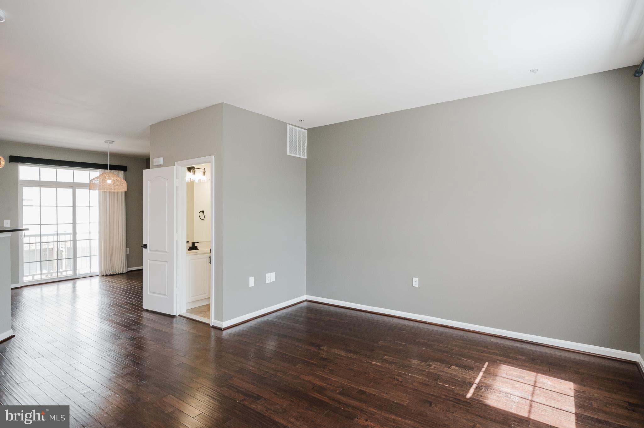 HIGH VIEW AT HUNT VALLEY - Residential Lease