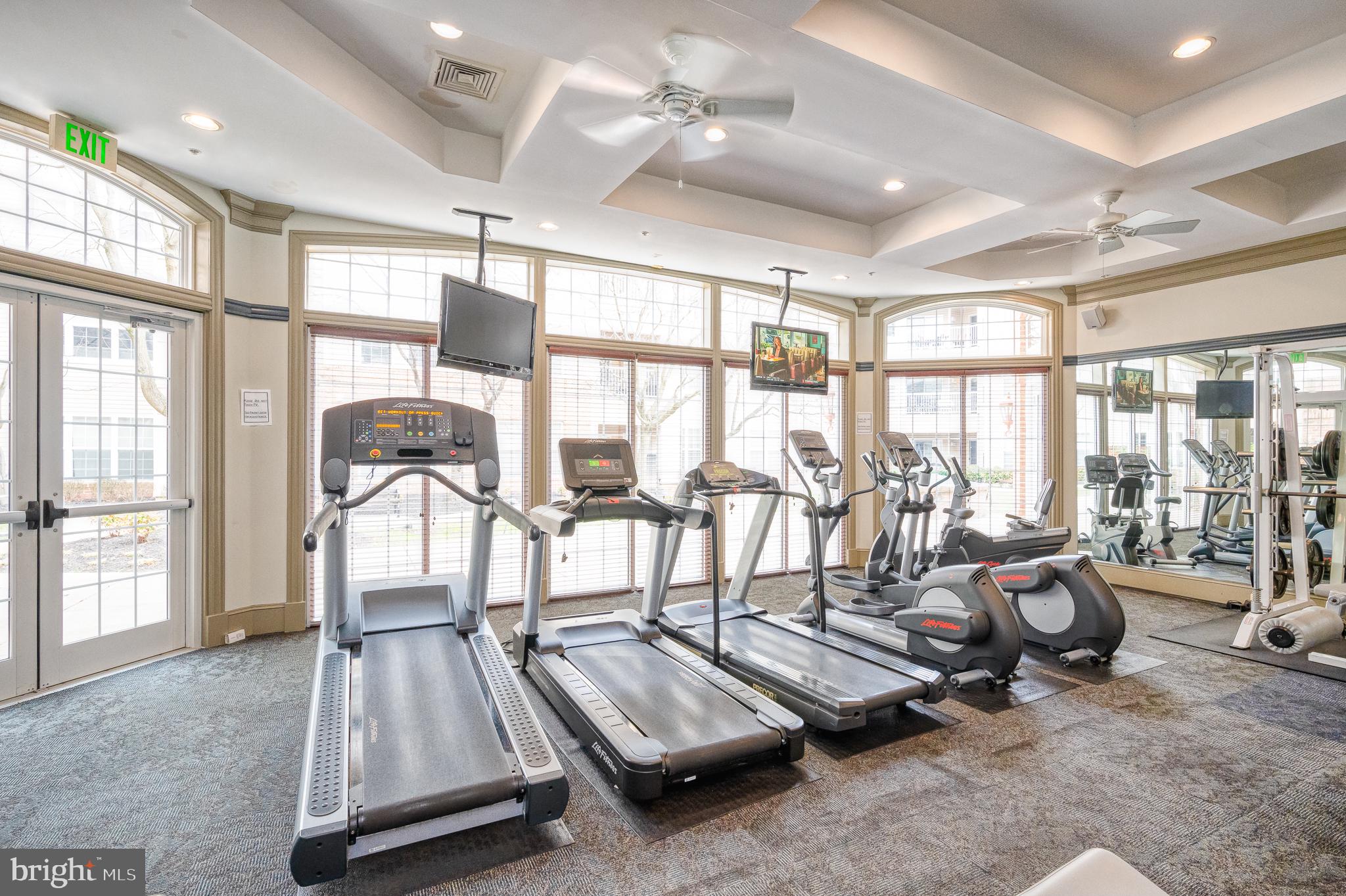 HIGH VIEW AT HUNT VALLEY - Residential Lease