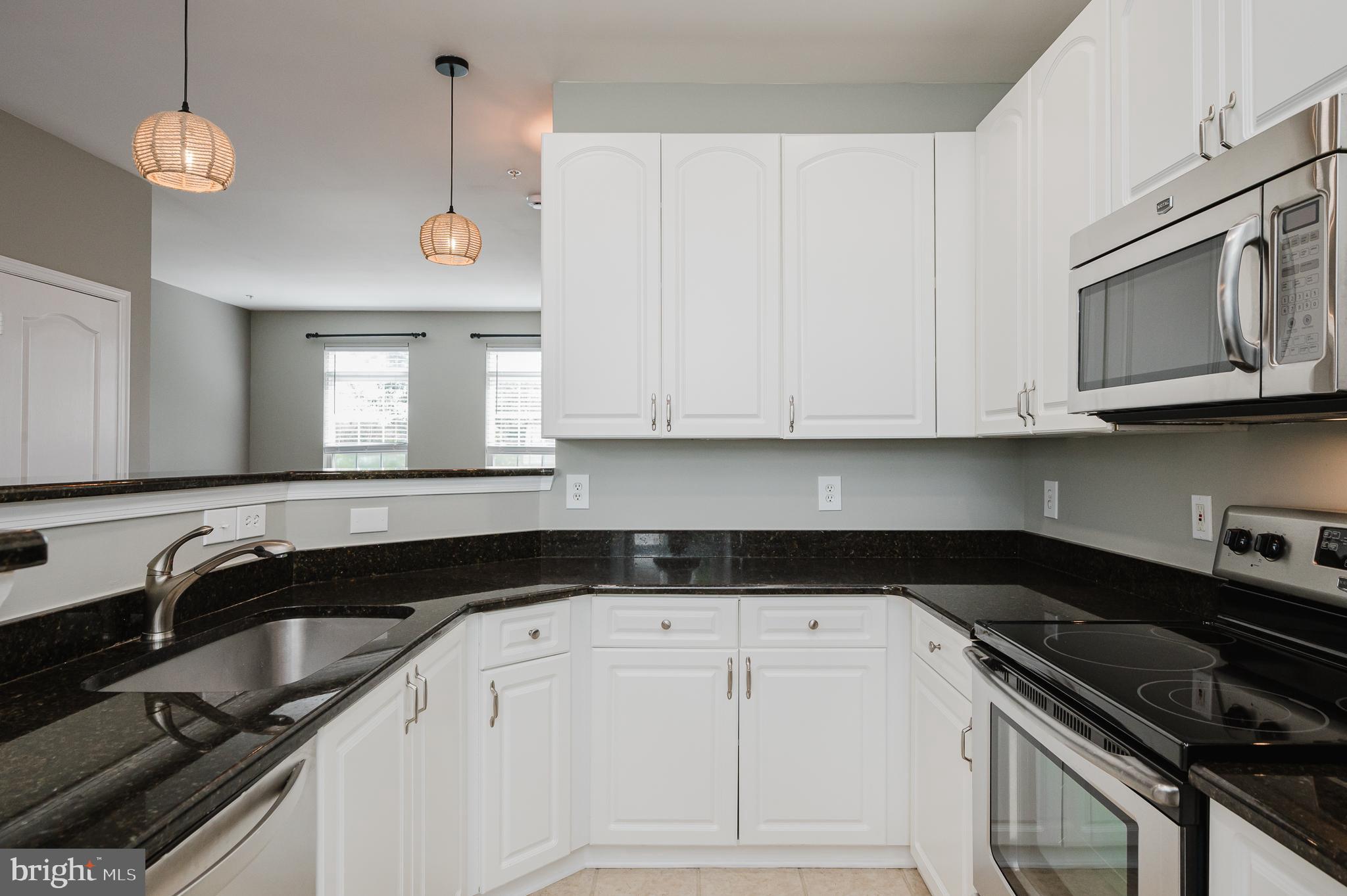 HIGH VIEW AT HUNT VALLEY - Residential Lease