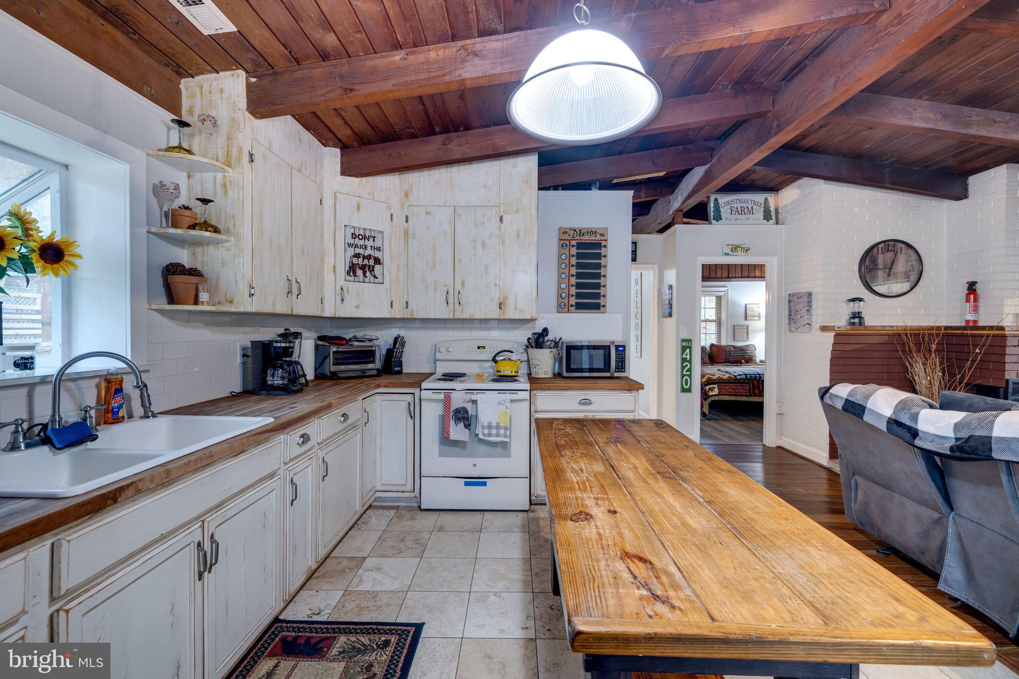 PAGE VALLEY ESTATES - Residential