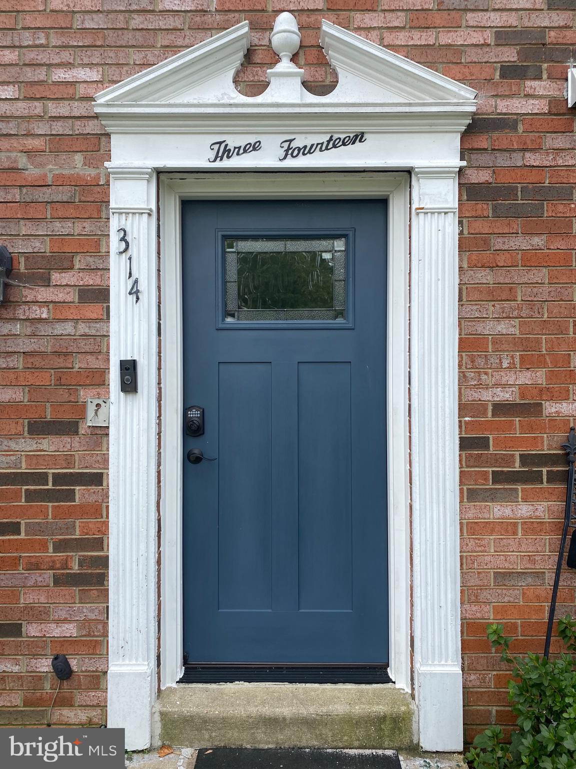 WESTHAMPTON TOWNHOUSES P - Residential