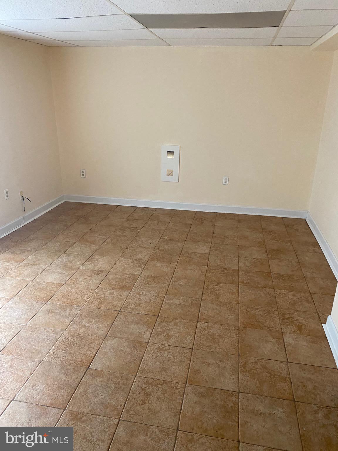 WESTHAMPTON TOWNHOUSES P - Residential