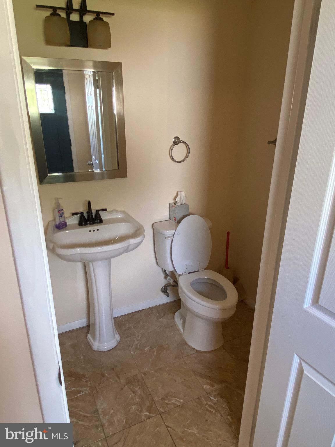 WESTHAMPTON TOWNHOUSES P - Residential