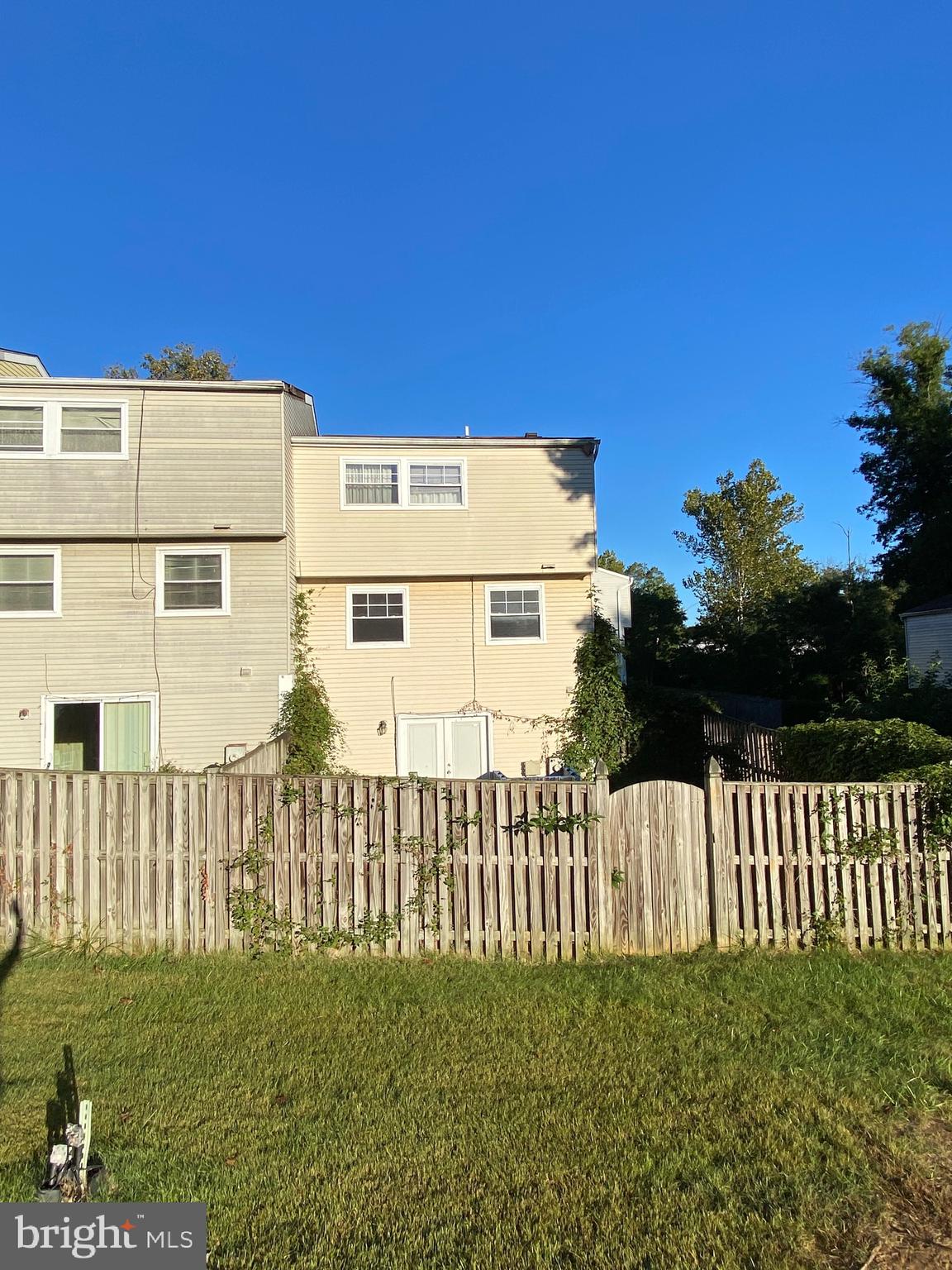 WESTHAMPTON TOWNHOUSES P - Residential