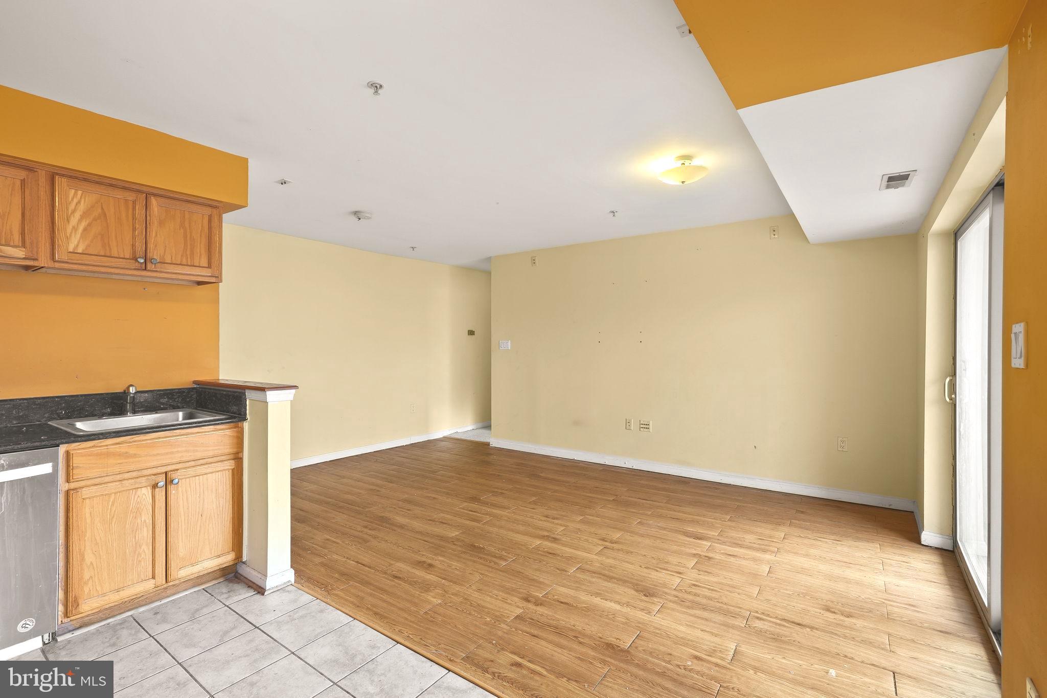 4116 AMES STREET NE 203