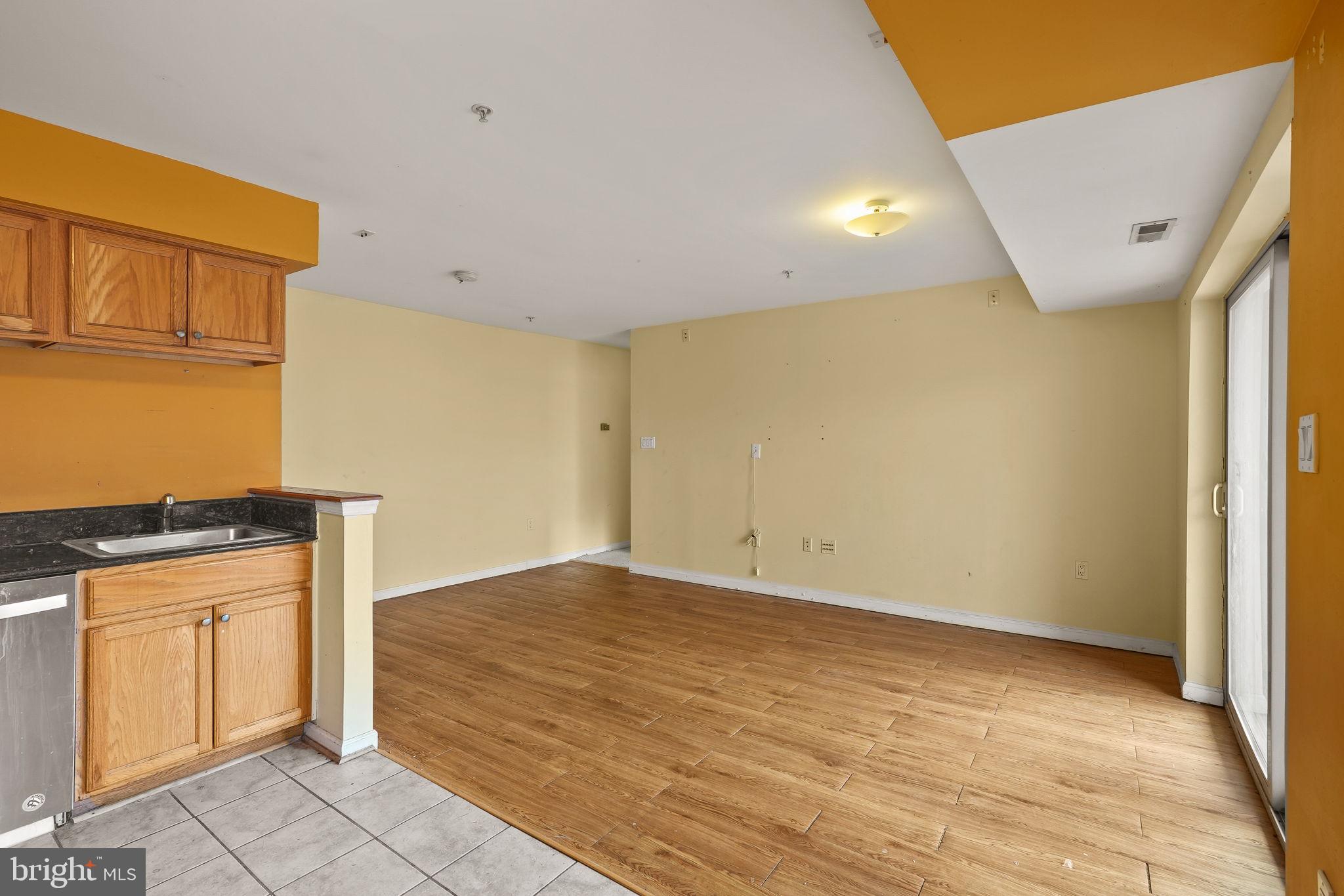 CAPITOL GATEWAY - Residential