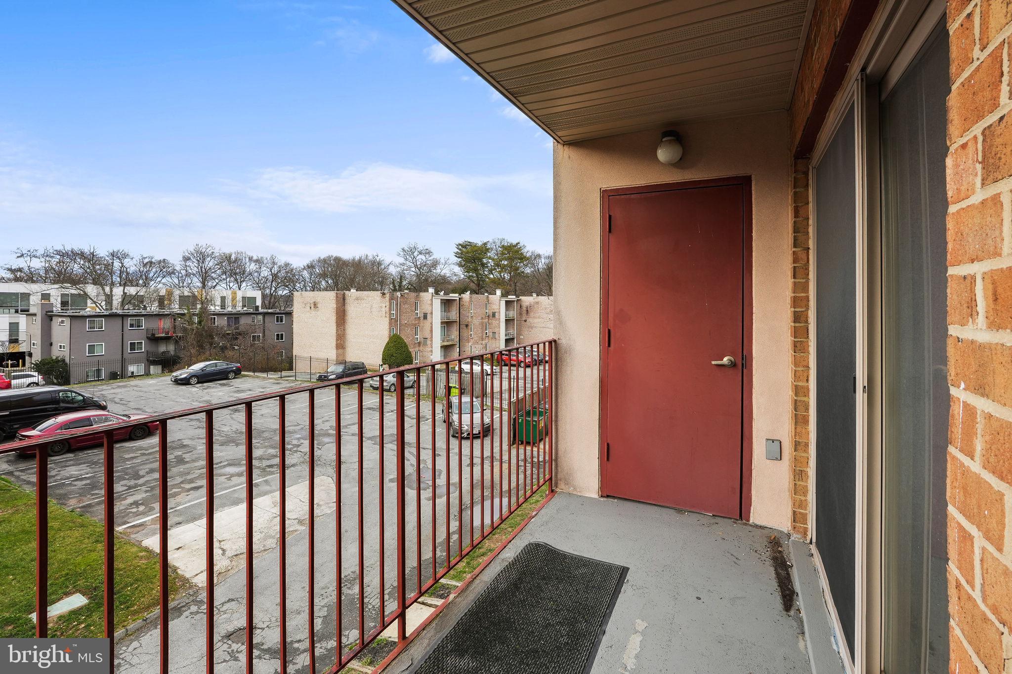 CAPITOL GATEWAY - Residential