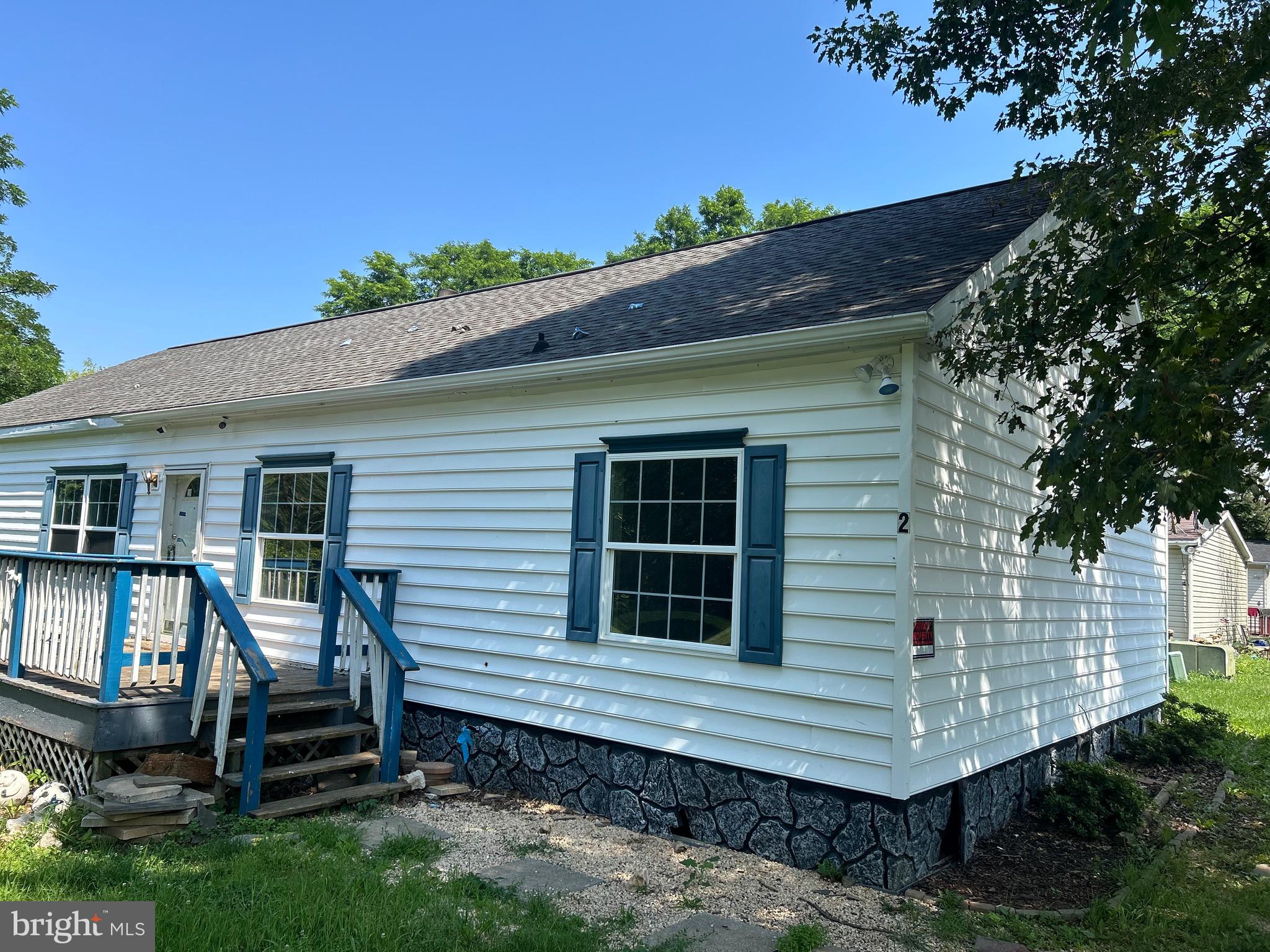 Bank repo-being sold in AS IS condition..bring you tools and turn this into a gem. We believe lot rent is $746 working on verification. ALL buyers must be park approved. SOLD AS IS.