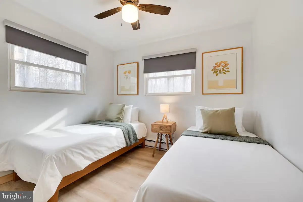 Pocono Lake, Pennsylvania 18347, United States, 3 Bedrooms Bedrooms, ,2 BathroomsBathrooms,Residential,Active,176661