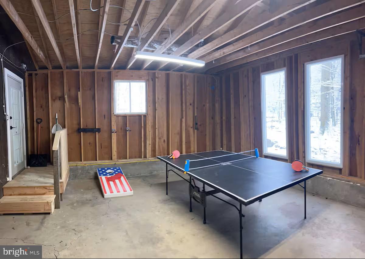 LOCUST LAKE VILLAGE - Residential