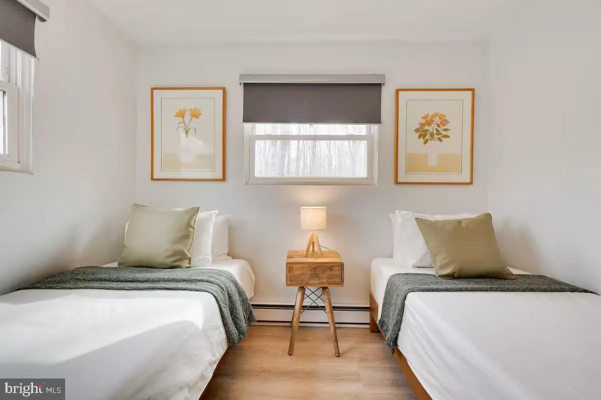 Pocono Lake, Pennsylvania 18347, United States, 3 Bedrooms Bedrooms, ,2 BathroomsBathrooms,Residential,Active,176661