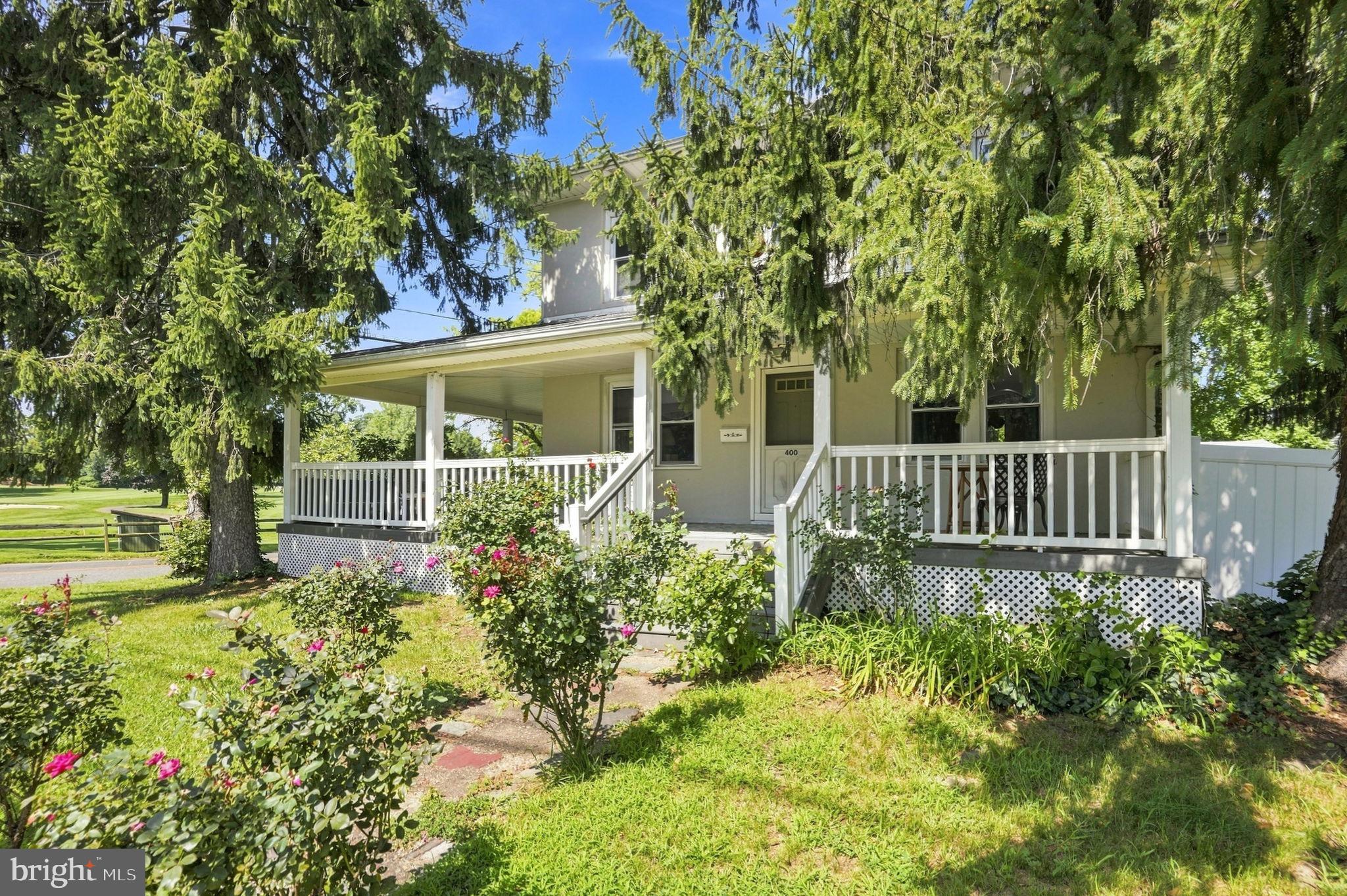 400 CHAPEL AVENUE W