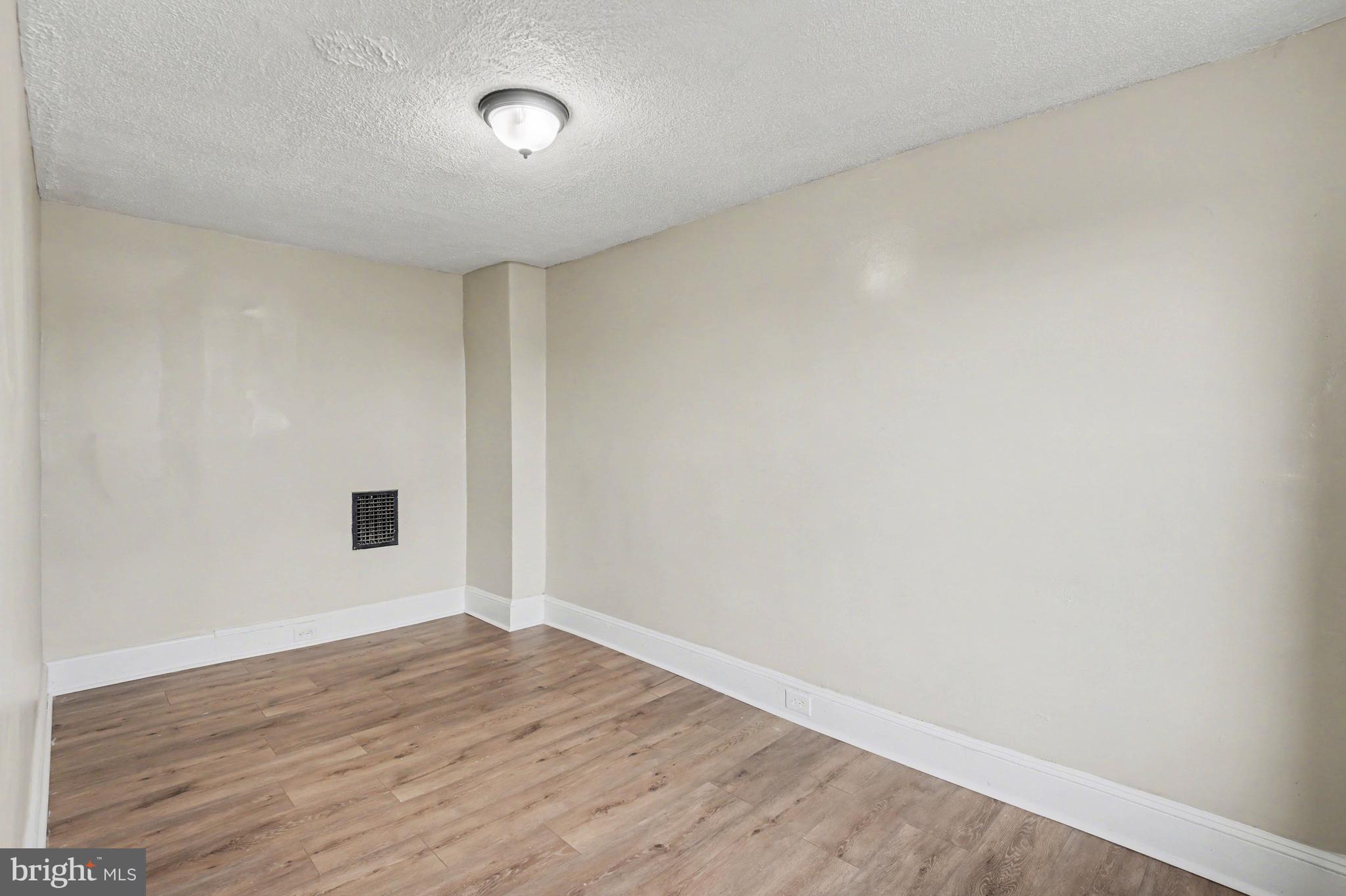 SHILLINGTON - Residential