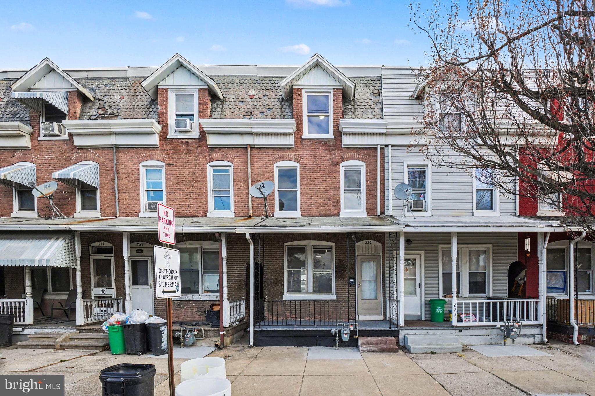 SHILLINGTON - Residential