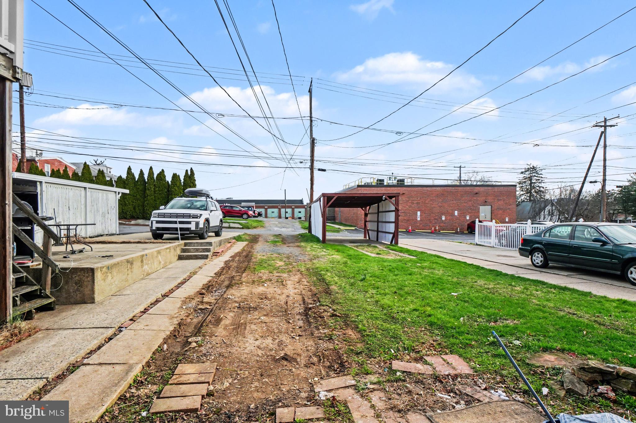 SHILLINGTON - Residential