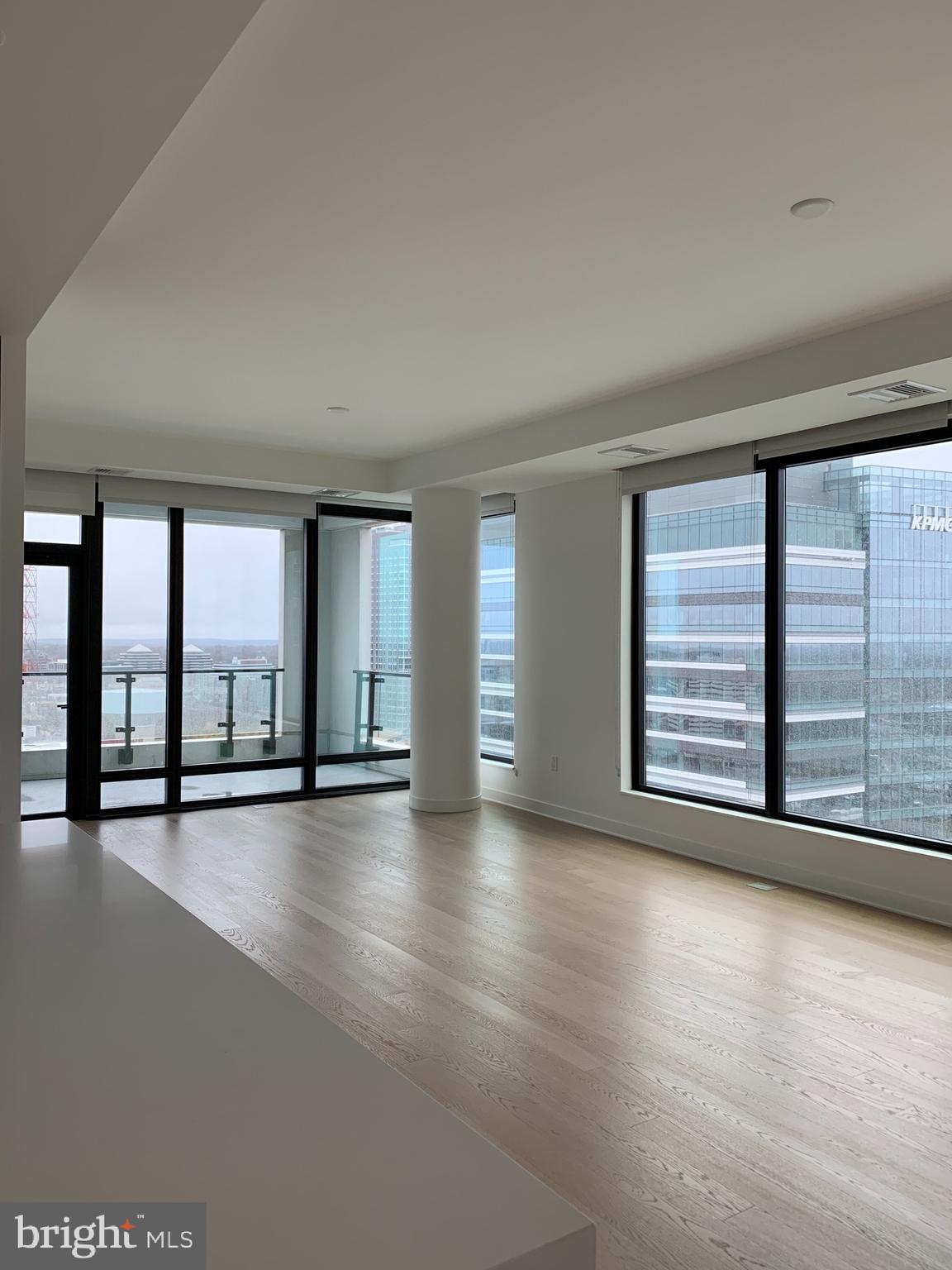 THE BORO TYSONS - Residential