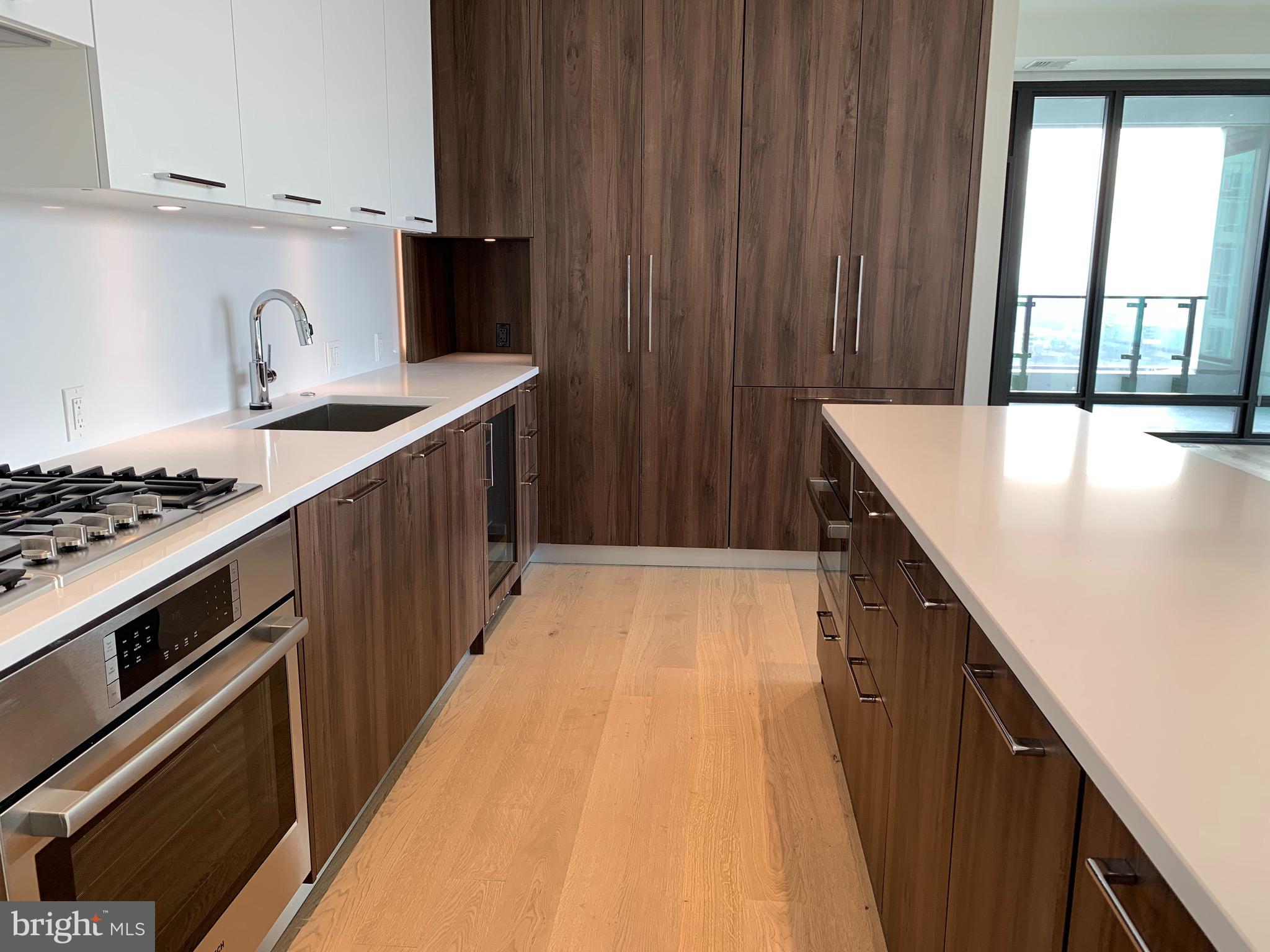 THE BORO TYSONS - Residential