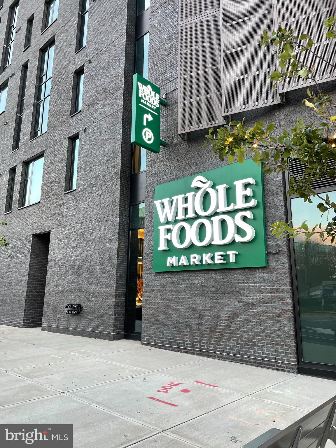 THE BORO TYSONS - Residential