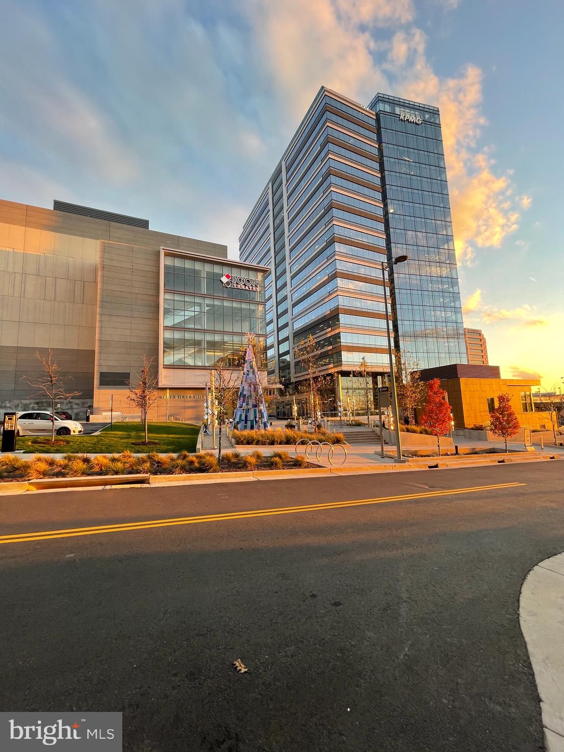 THE BORO TYSONS - Residential