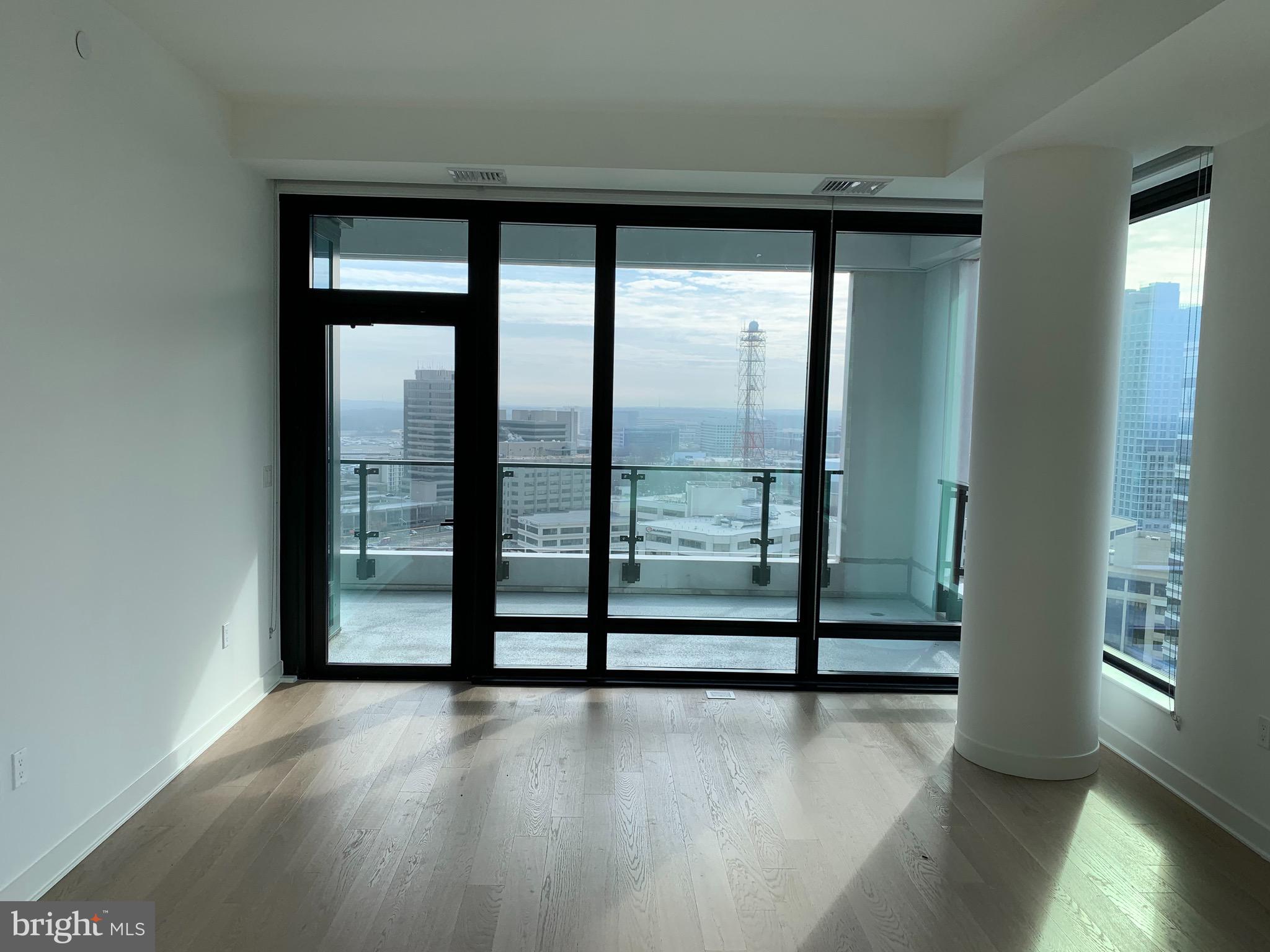 THE BORO TYSONS - Residential