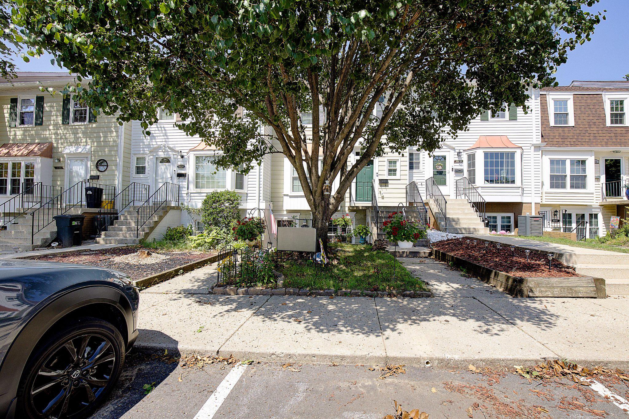 1416 HARWICK COURT 80YF