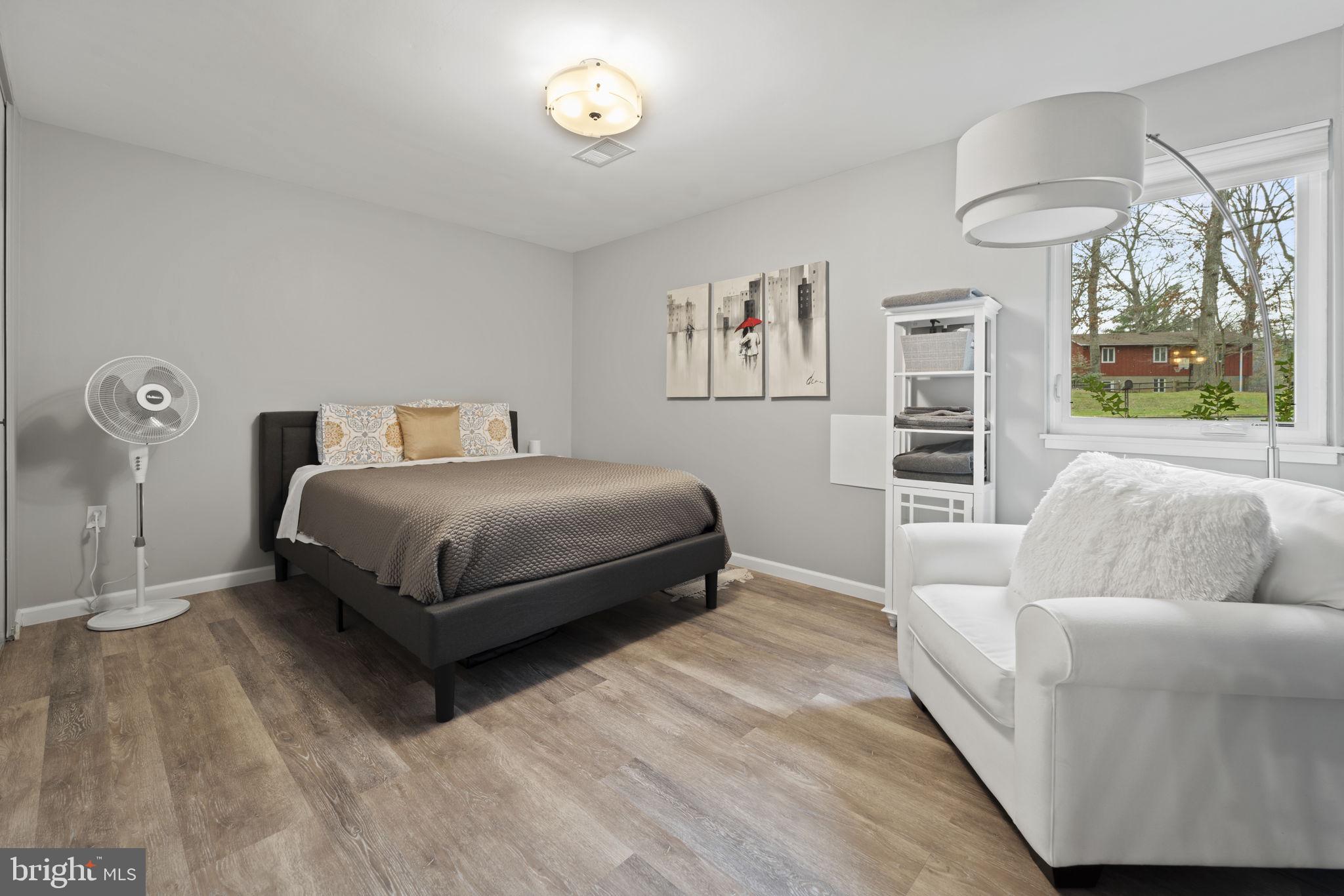 RESTON - Residential Lease