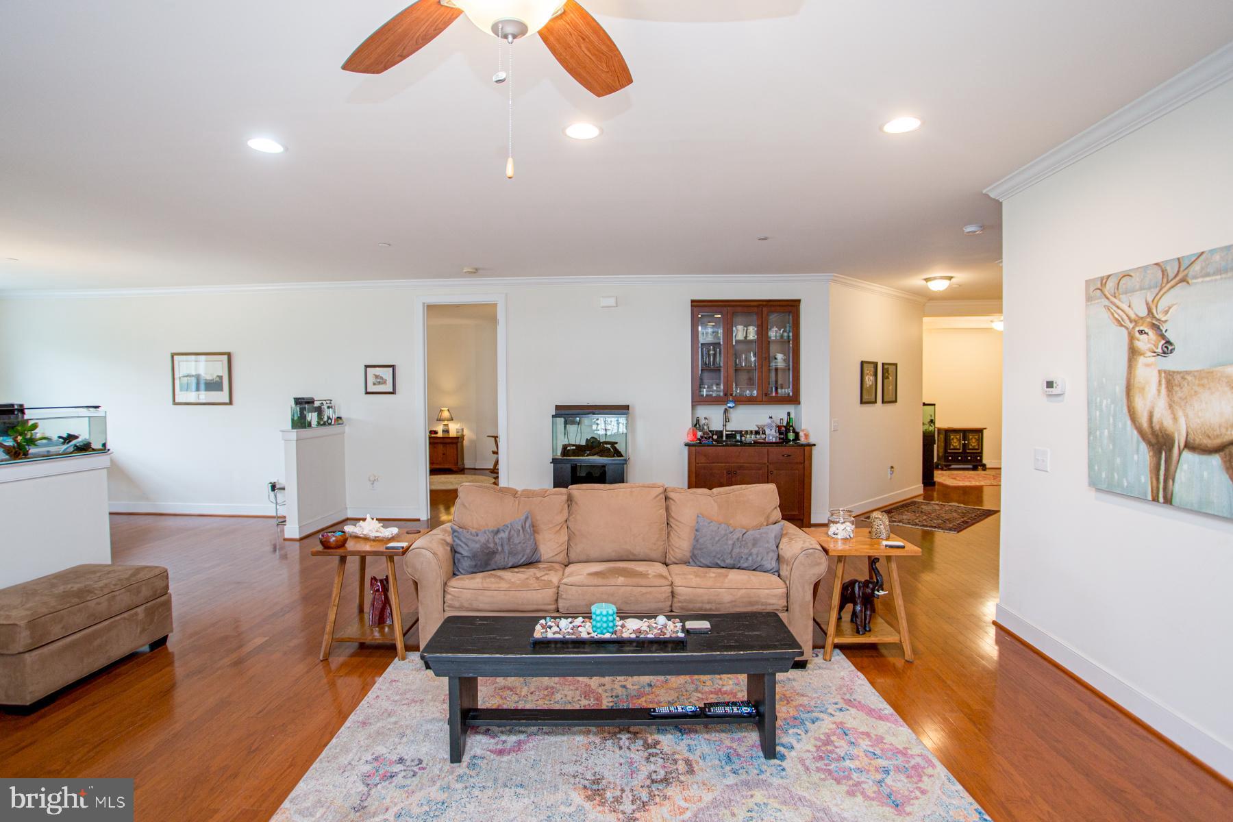 MERIDIAN VALLEY SQ - Residential