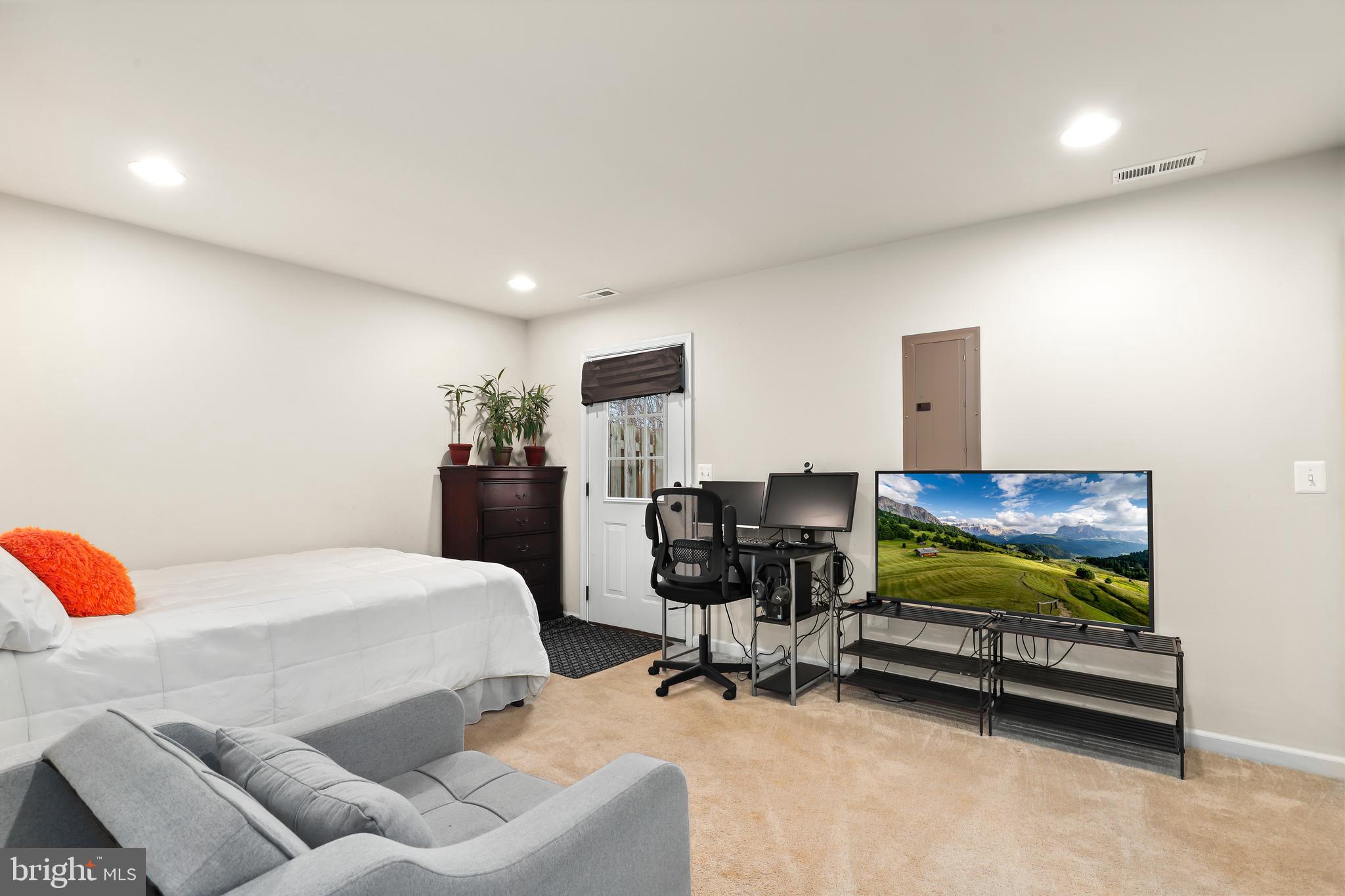 MALLARD LANDING - Residential