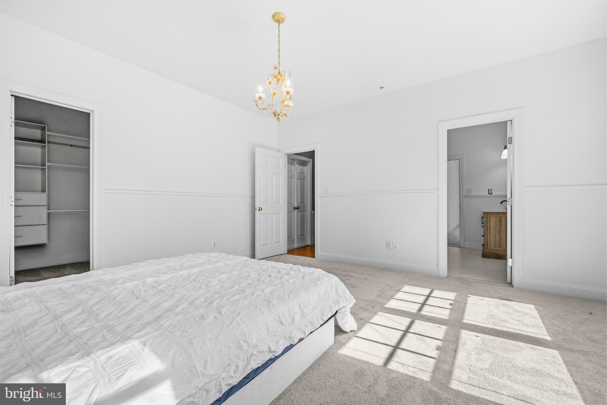 MAPLEWOOD MANOR - Residential