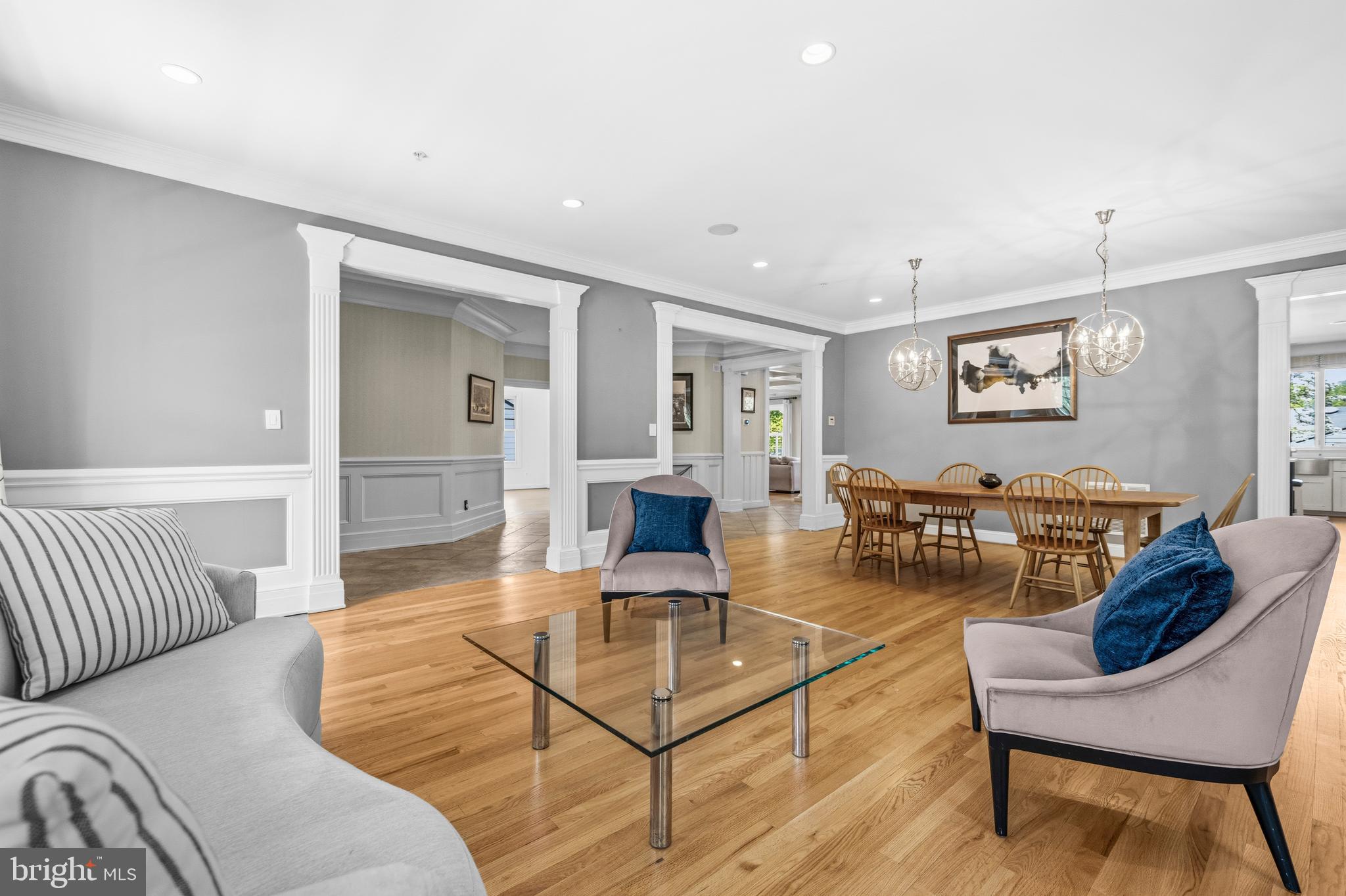 MAPLEWOOD MANOR - Residential