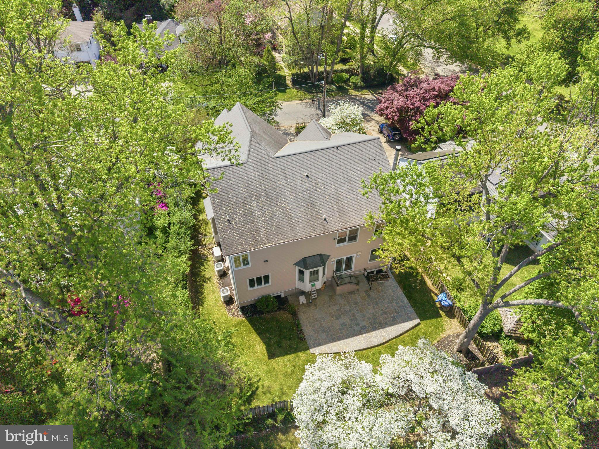 MAPLEWOOD MANOR - Residential