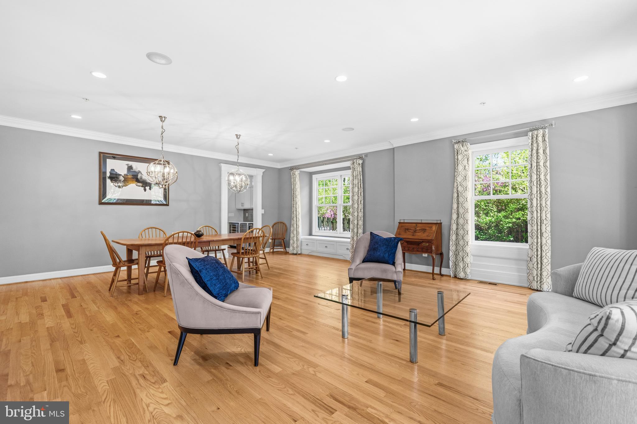 MAPLEWOOD MANOR - Residential