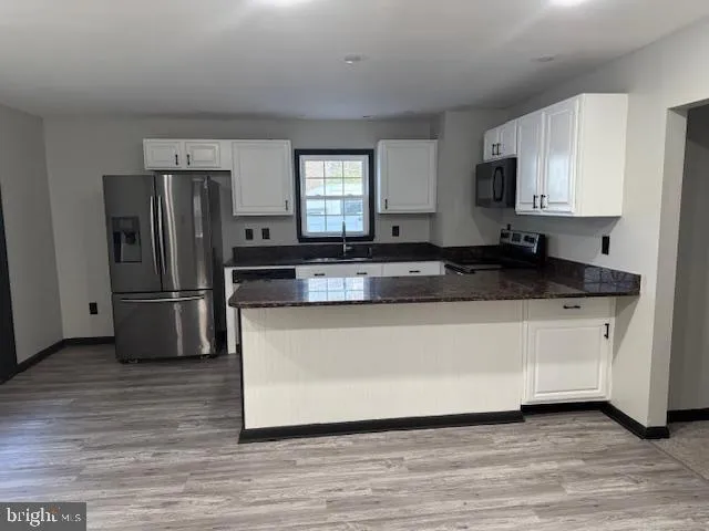 Southampton, New Jersey 08088, United States, 5 Bedrooms Bedrooms, ,2 BathroomsBathrooms,Residential,Active,30360