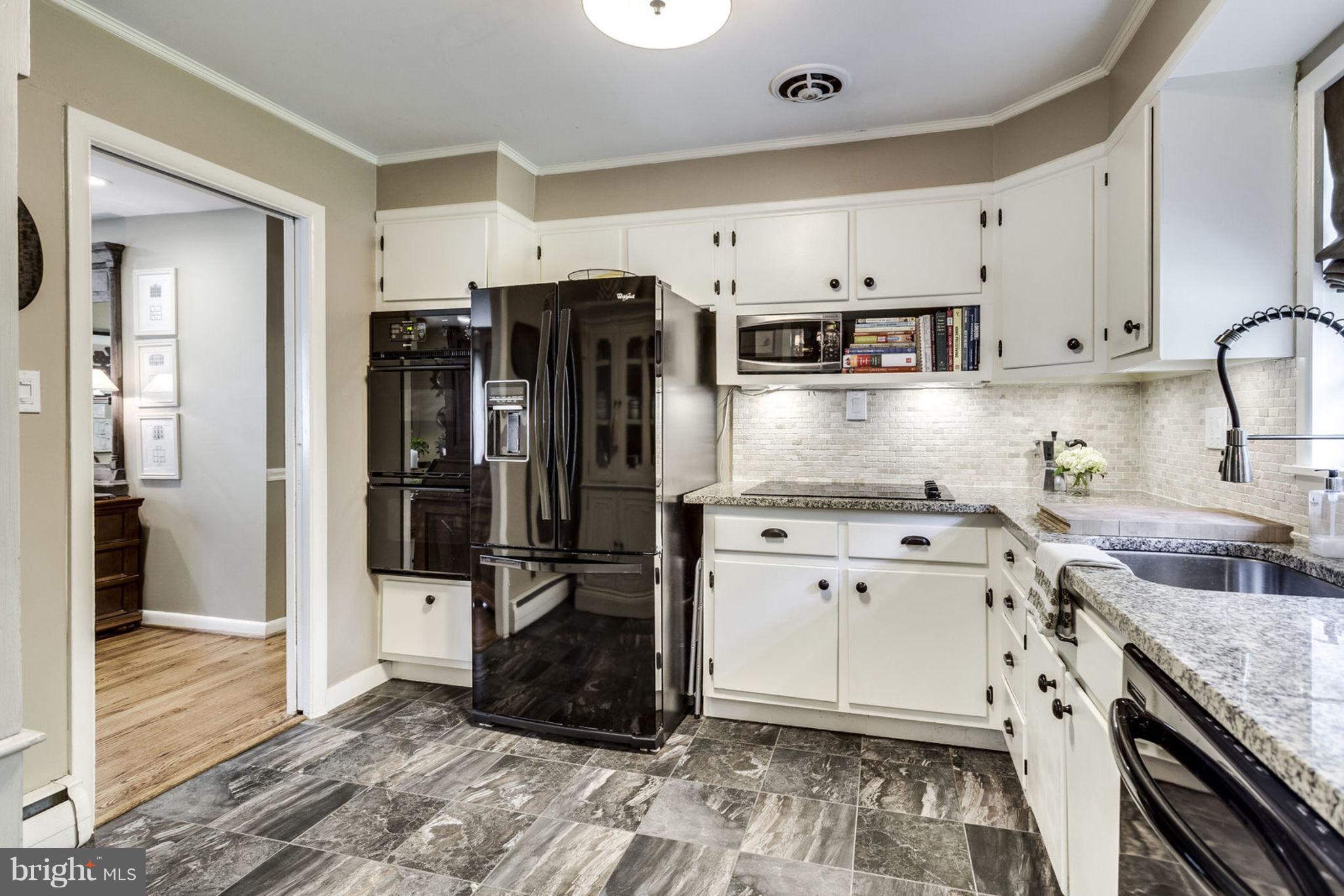 CLINTON ACRES - Residential