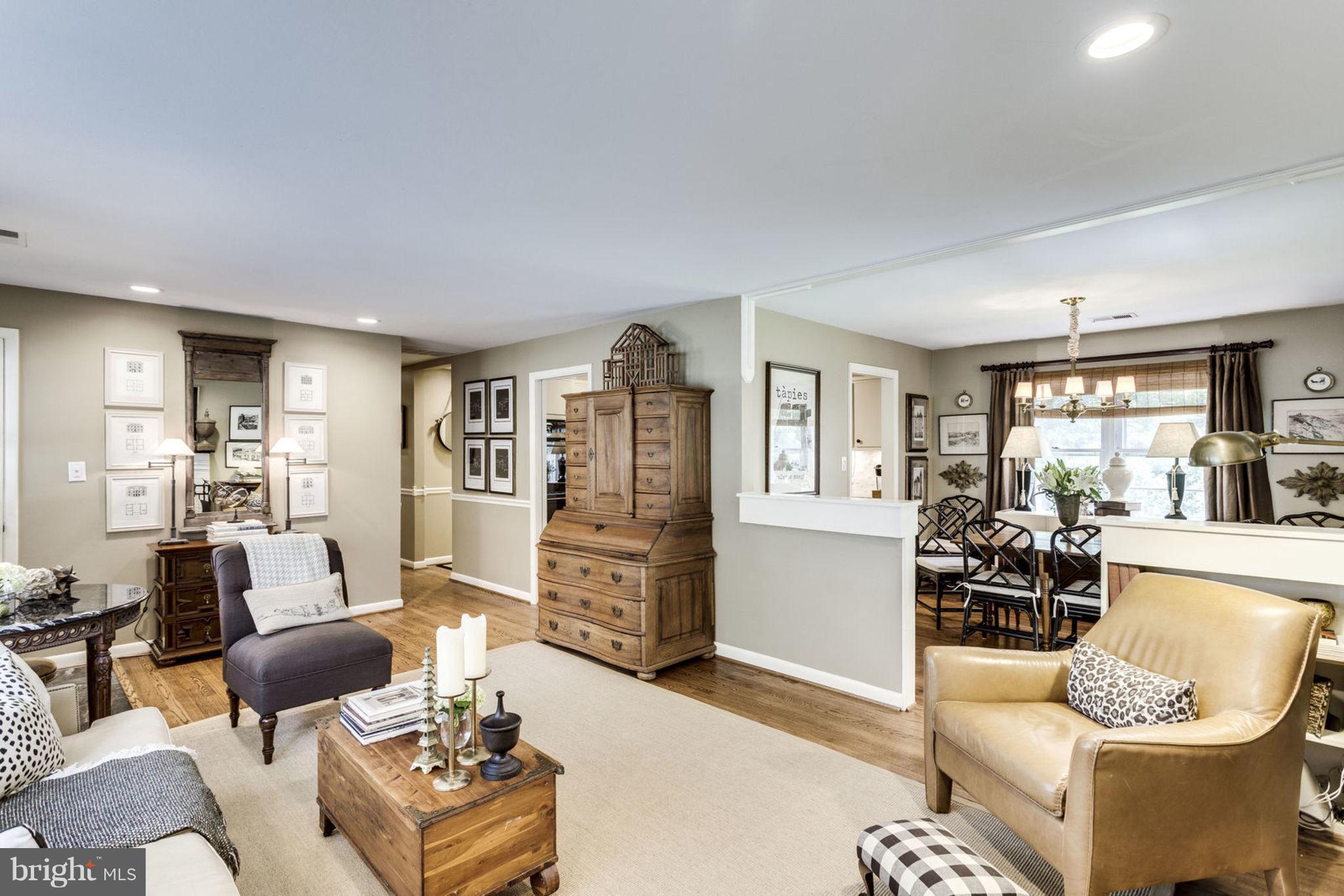 CLINTON ACRES - Residential