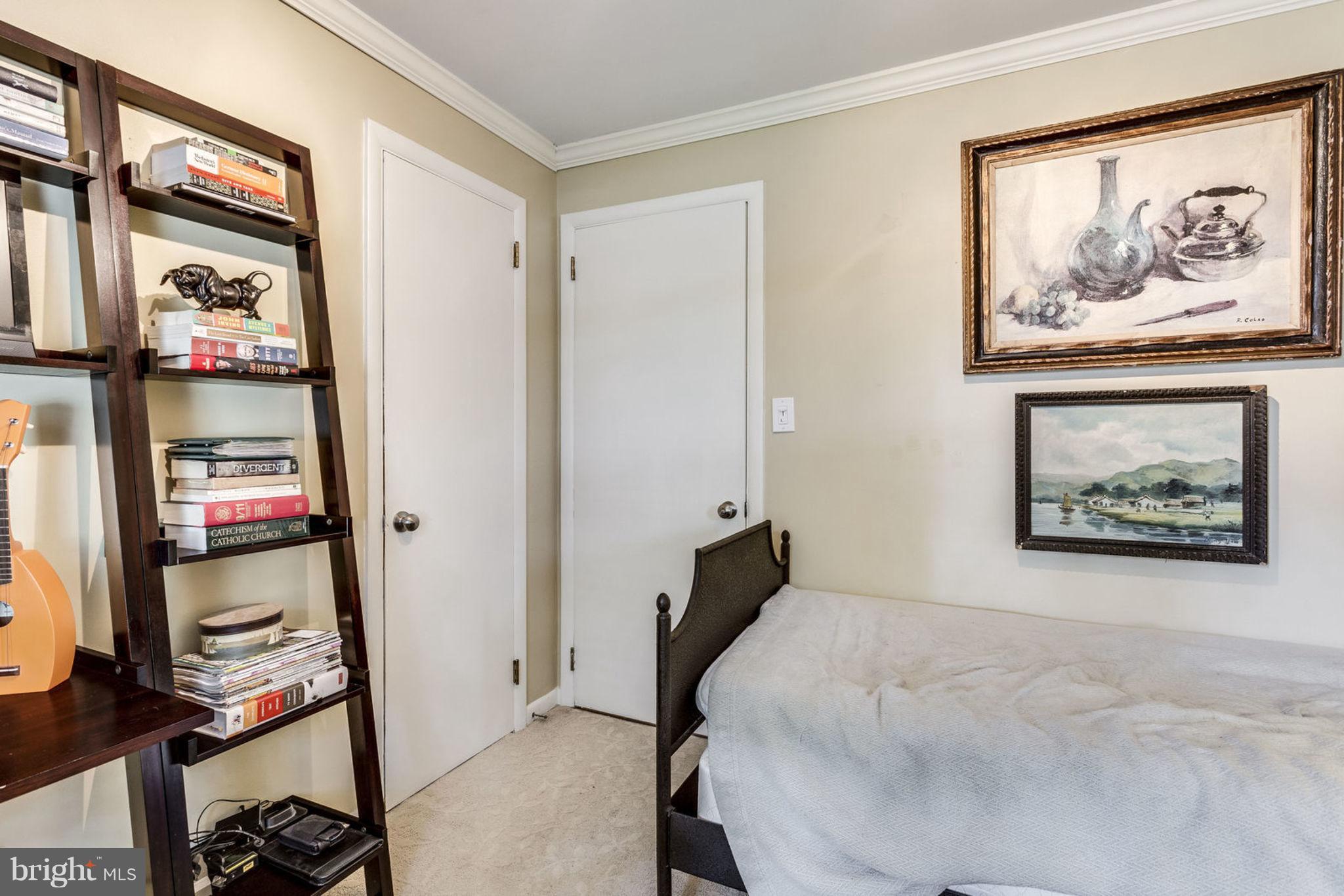 CLINTON ACRES - Residential