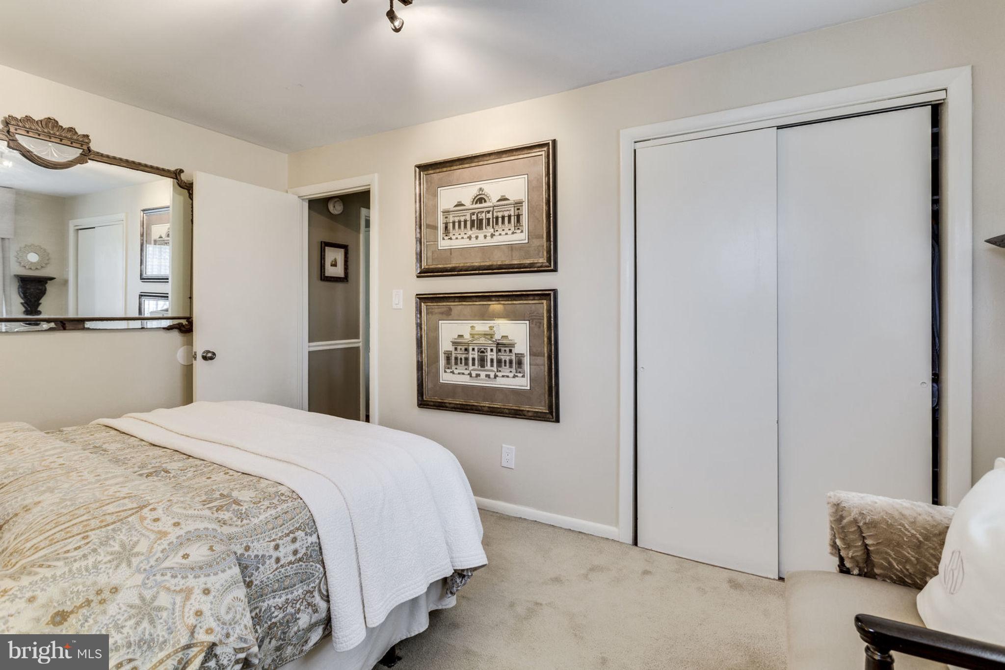 CLINTON ACRES - Residential