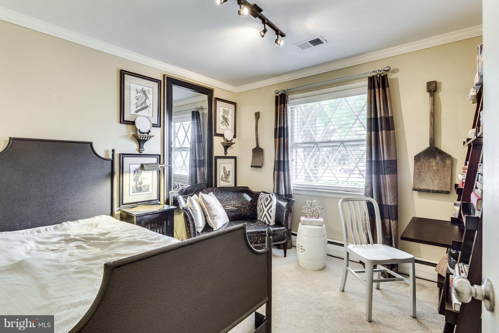 CLINTON ACRES - Residential