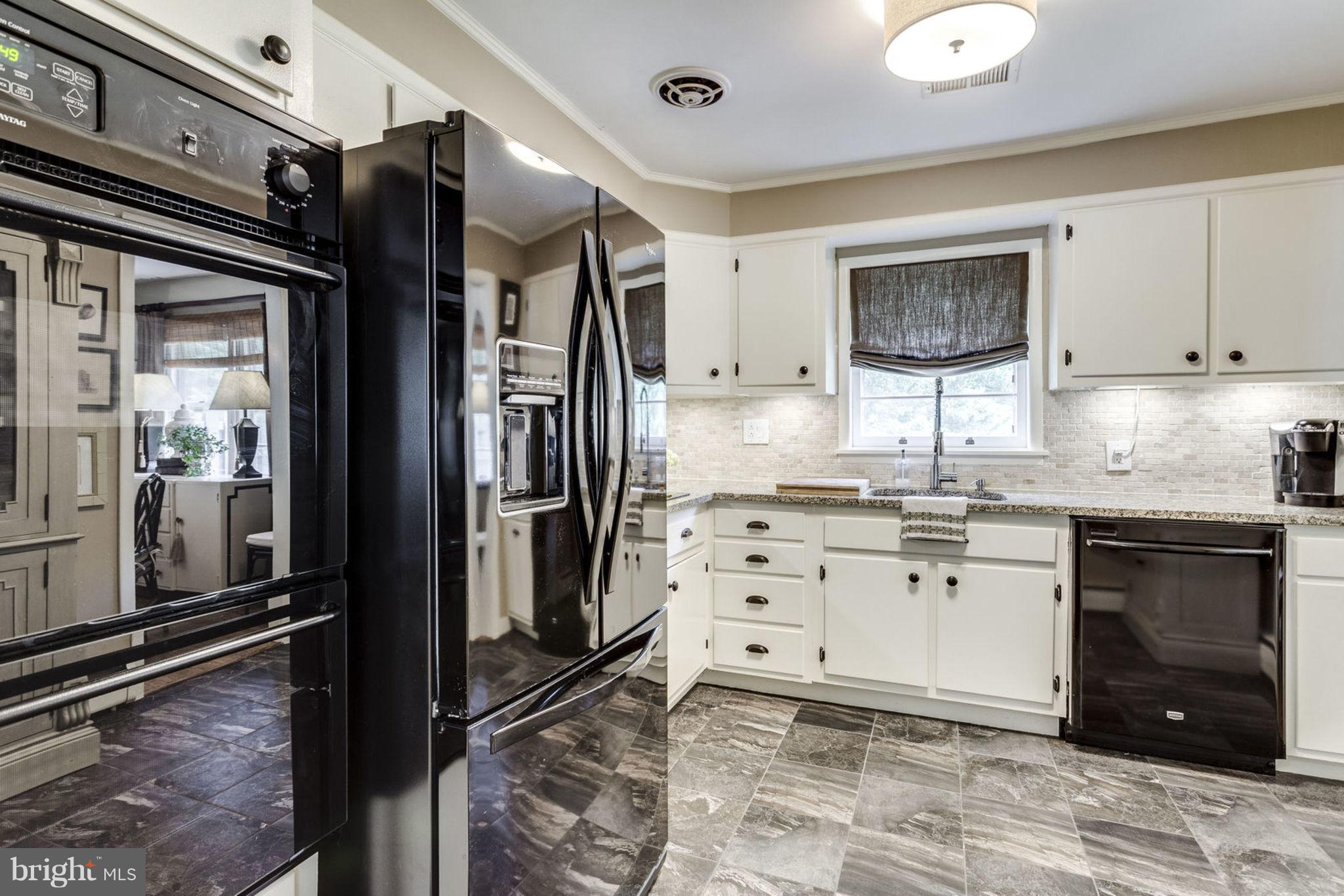 CLINTON ACRES - Residential