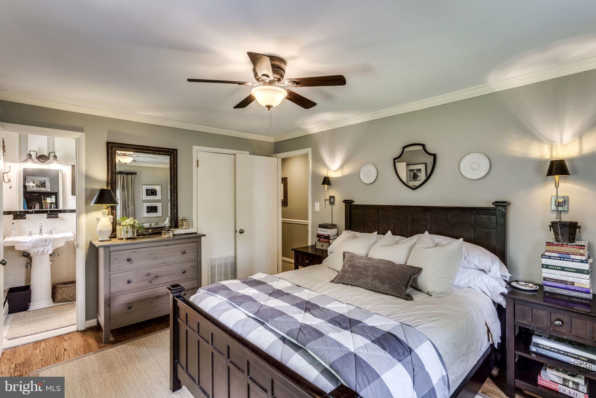 CLINTON ACRES - Residential